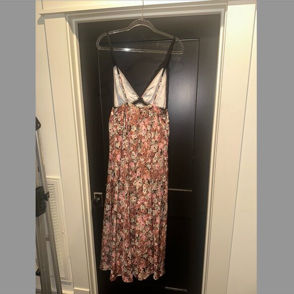 Selena Dress Resa - Picture 6 of 6